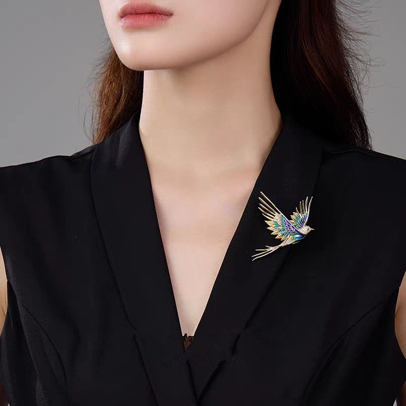 New Hot-Selling Enamel Bird Brooch, Light Luxury, High-End, Elegant and Exquisite Corsage, Personalized Pin to Prevent Exposure