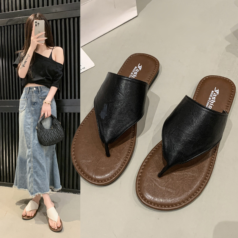 Soft-Soled Comfortable Thong Sandals Korean Style Casual Versatile Flip-Flops 2026 Summer Beach Shoes Fashionable Flat Sandals Soft-Soled Comfortable Thong Sandals Korean Style Casual Versatile Flip-Flops 2026 Summer Beach Shoes Fashionable Flat Sandals