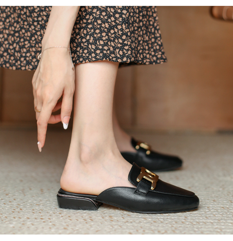 2022 neue Hausschuhe für Damen, Sommer-Oberbekleidung, modische quadratische Zehenpartie, britische Damenschuhe in Übergröße, Sandalen mit klobigem Absatz, Faulenzer, faule Schuhe_voghion.com