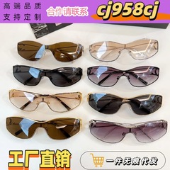 Xiangjia 高品質の女性用サングラス、抗 UV ファッションキャットアイラージフレームサングラス CH4073-B