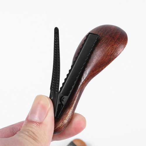 Personalized simulation of a spoon hairpin wooden side clip original design creative tableware fun funny hair accessories hairpin