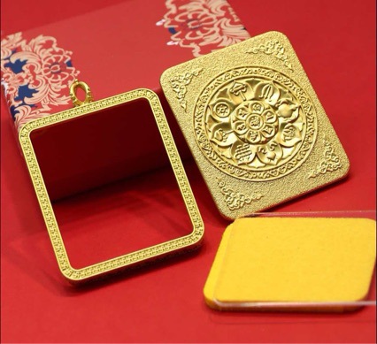 Thangka Frame with the Eight-Pointed Star Symbol, Mani Treasure, Gold-Plated Double-Sided Hollowed-Out Thangka Pendant