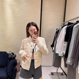 2025早春新款南油cha气质名媛百搭字母单排扣编织立领毛呢外套女