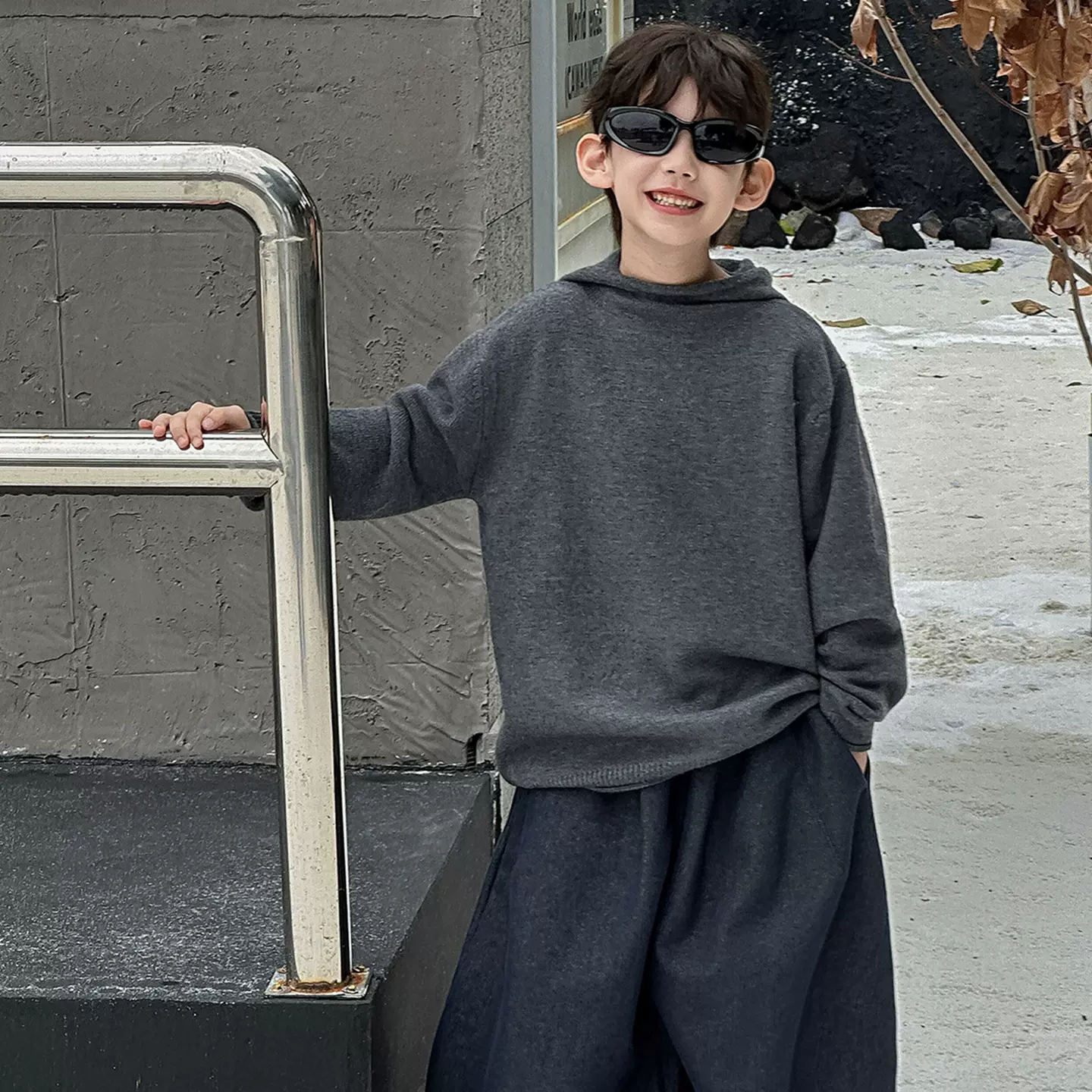 男童毛衣儿童秋冬韩版2026新款连帽纯色童装保暖潮酷套头针织衫