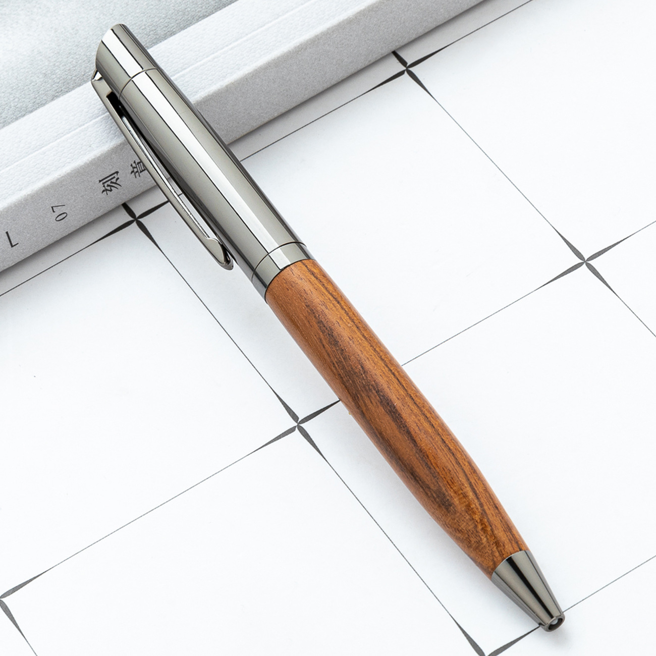 Metal madera impresión de lápiz neutro logotipo flor de pera madera de madera negra lápiz de firma de escritorio de negocios de publicidad corporativa lápiz de regalo