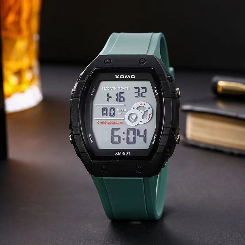 Reloj electrónico deportivo para estudiantes de comercio exterior Reloj despertador luminoso multifuncional para hombres y mujeres Reloj electrónico de cubo pequeño verde matcha impermeable