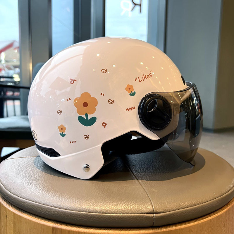 3C Certified Electric Vehicle Helmet for Women, Suitable for All Seasons, Sun Protection, National Standard Safety Helmet, Small Floral Design, Summer Half Helmet