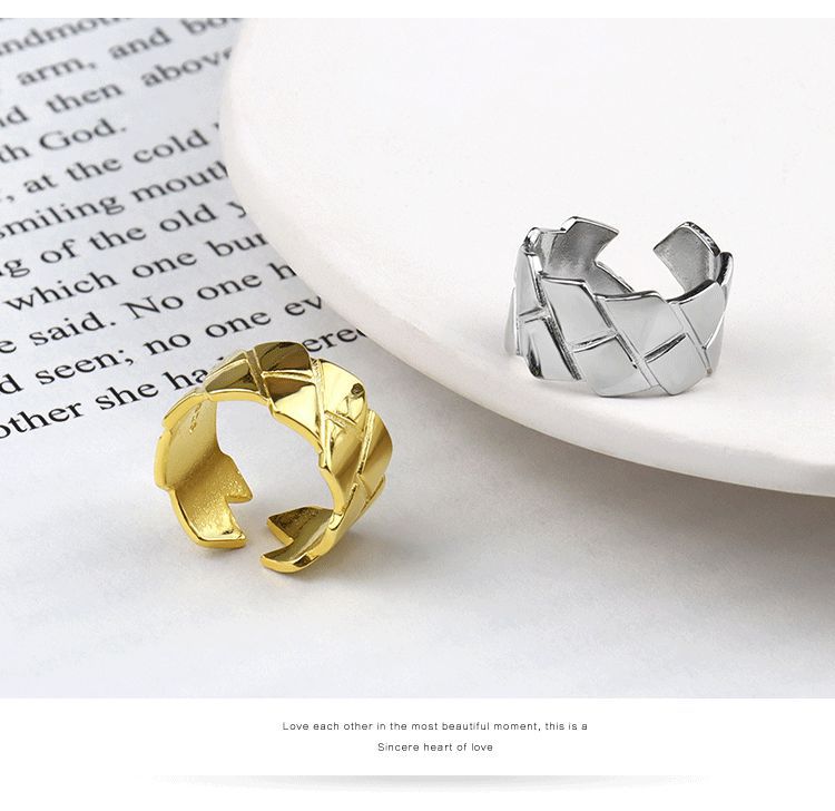 Korean version of the new creative diamond fashion square wide open copper ring wholesalepicture2