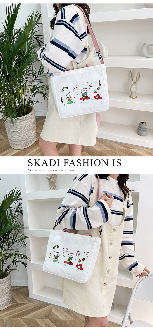 Small canvas bag, Japanese-style Instagram bag, student shoulder bag, Korean-style small, cute and artistic hand-held bag Application Scenario