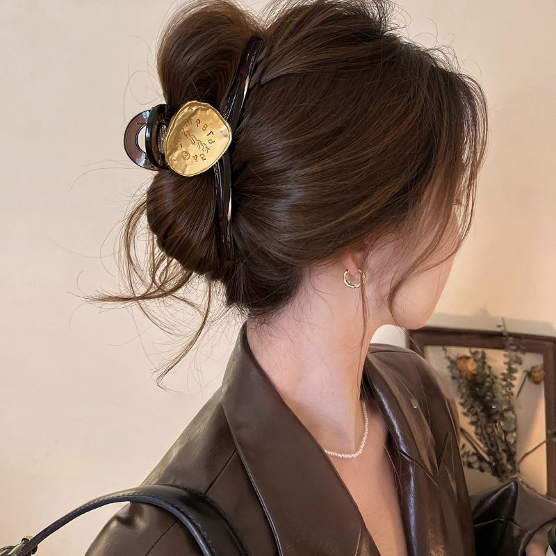 2026 nuevo clip de cabello ondulado clip de cabello de tiburón grande clip de cabello de mujer detrás de la cabeza de alta sensación clip de cabello accesorios para el cabello