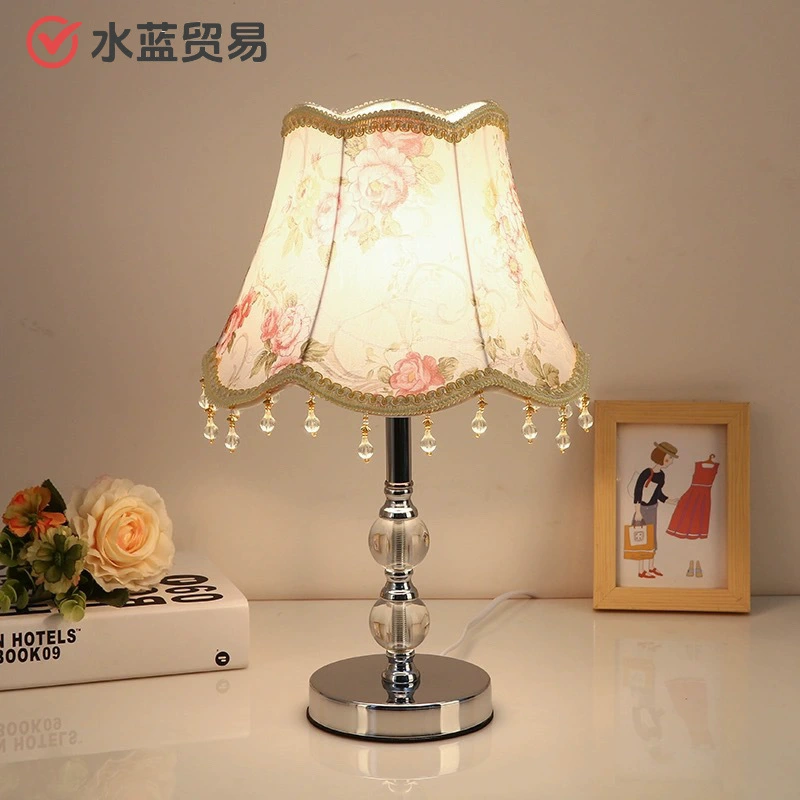 Creative table lamp for bed, energy-saving modern and minimalistic night light for breastfeeding, remote control