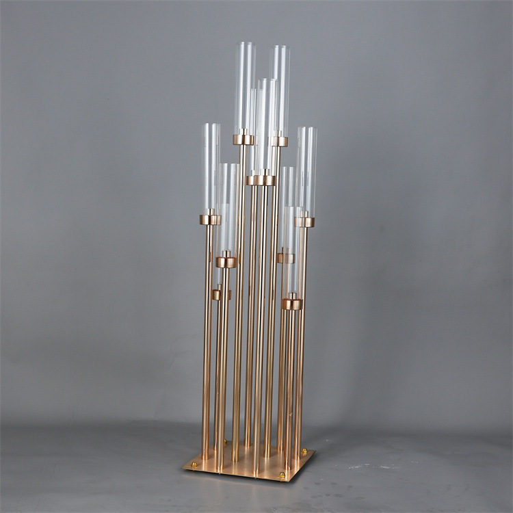 Nuevos accesorios de la boda suministro directo de fábrica de hierro galvanoplastia Festival de metal Candelabro plomo carretera decoración de la Mesa de la boda