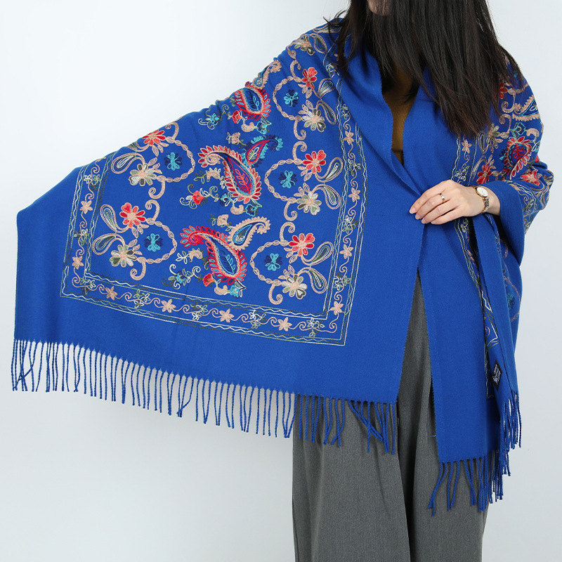 Natural fresco estilo nacional bufandas de flores de moda de mujer gran chal turismo vestir con bordas gruesas y cálidas con mayorista