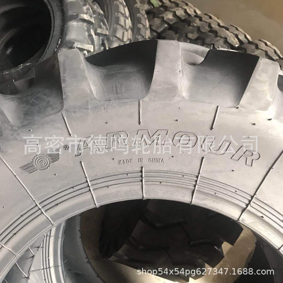 Neumático agrícola de la fuente de la fábrica 13.6-24 neumático agrícola del tractor de la espiga