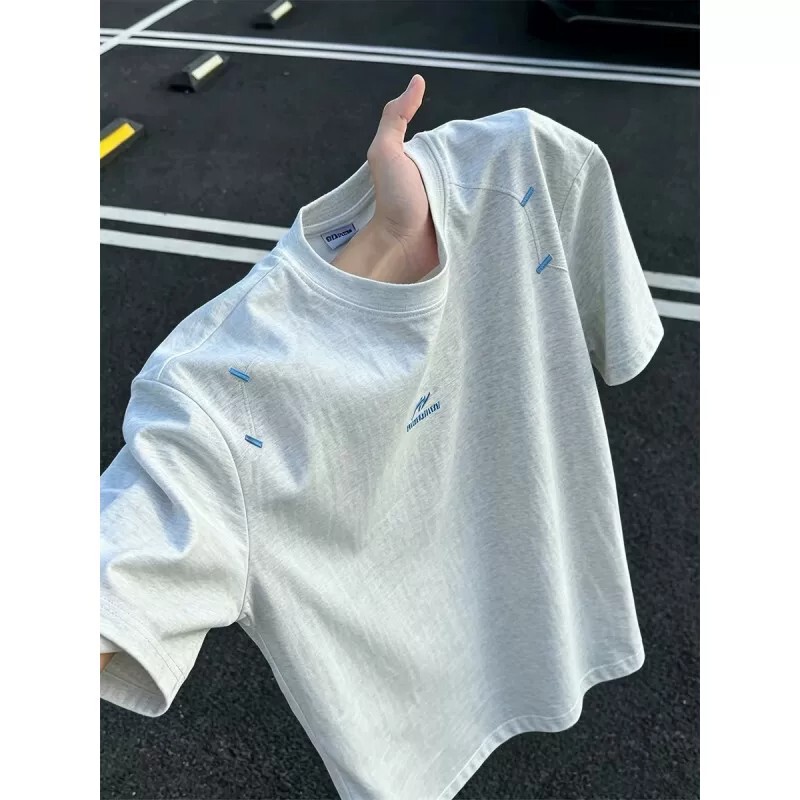 American-style embroidered patchwork short-sleeve T-shirt for men, heavy-weight, round-neck, loose-fitting, sporty, trendy, deconstructed design tee American-style embroidered patchwork short-sleeve T-shirt for men, heavy-weight, round-neck, loose-fitting, sporty, trendy, deconstructed design tee
