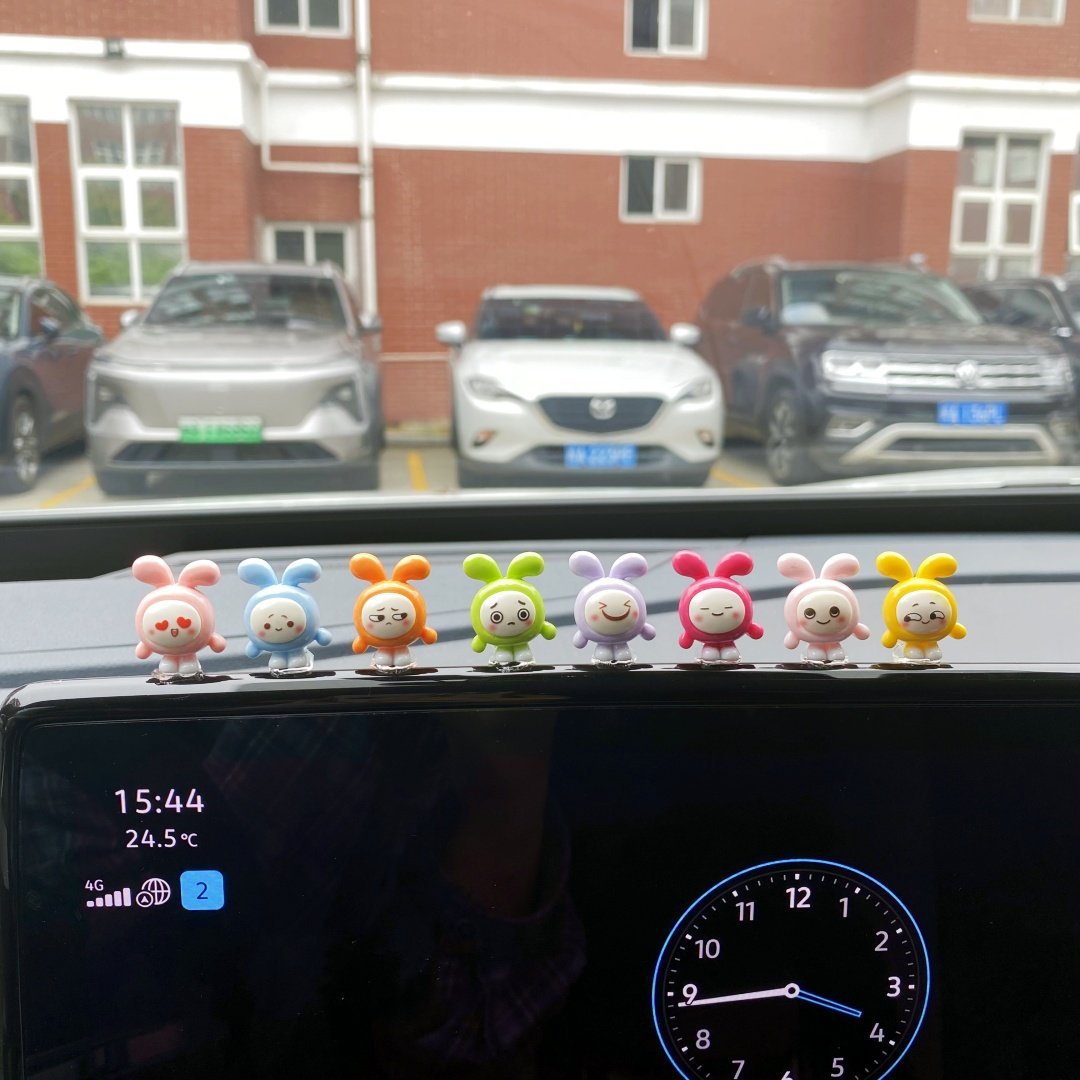 Egg Party Car Dashboard Decoration Sticker, Cartoon Internet Celebrity Stress-Relief Ornament