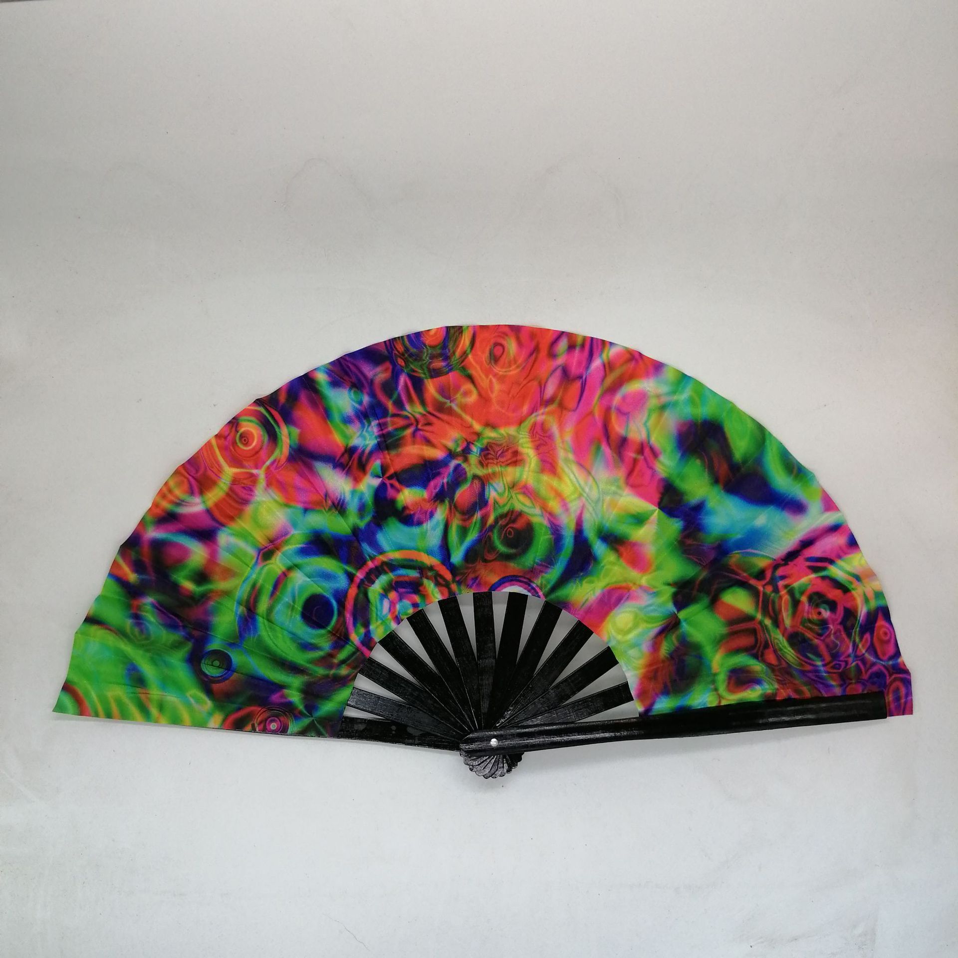 Large Size 33cm Bamboo Bone Fan With Black Flannel Bag display picture 9