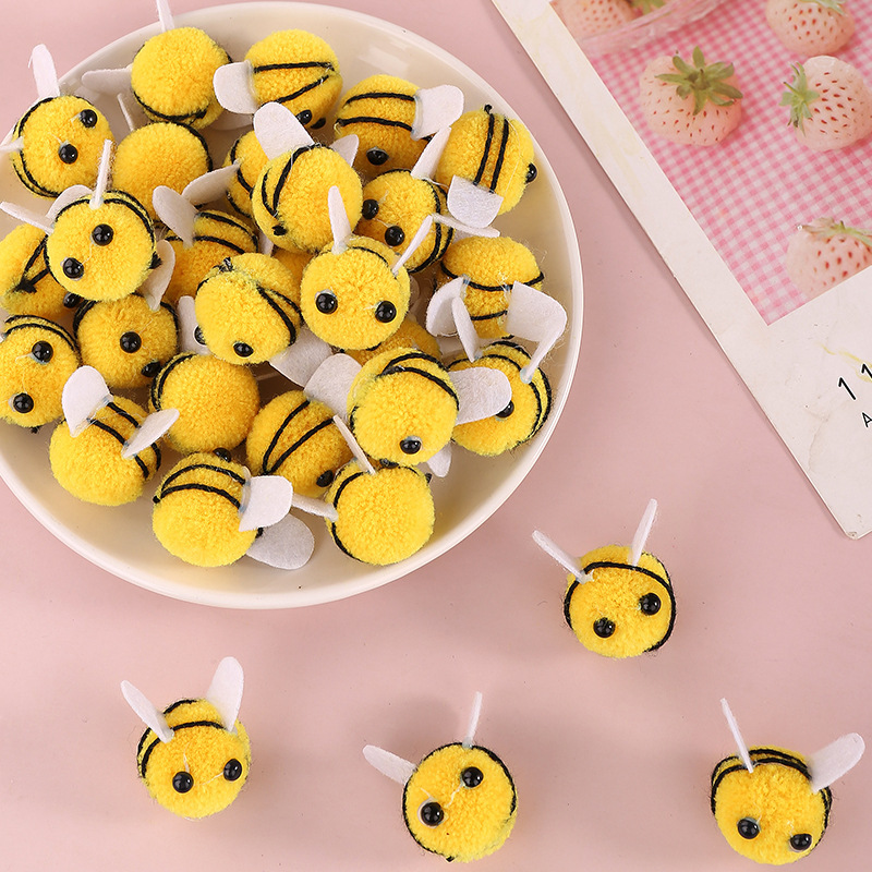 Cute Little Bee Fur Ball Without Clip Handmade DIY Accessories Clothing Hat Plush Ball Accessories Bag Accessories Cute Little Bee Fur Ball Without Clip Handmade DIY Accessories Clothing Hat Plush Ball Accessories Bag Accessories