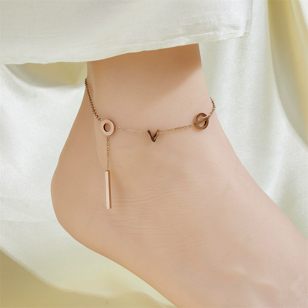 Ankle bracelet, chain, golden fashionable sexy accessory stainless steel, simple and elegant design, light luxury style, internet celebrity, 750 sample gold