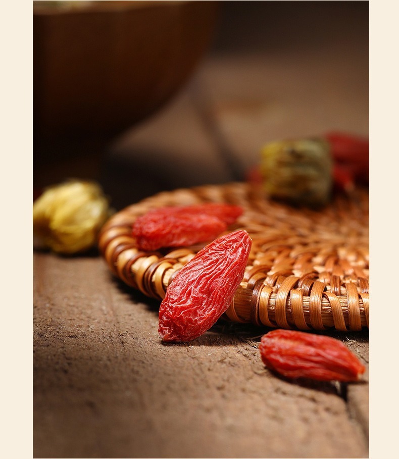 Premium Goji Berry and American Ginseng Gift Box 260g Dried Red Goji Berries with 5 Year Changbai Mountain American Ginseng specifications