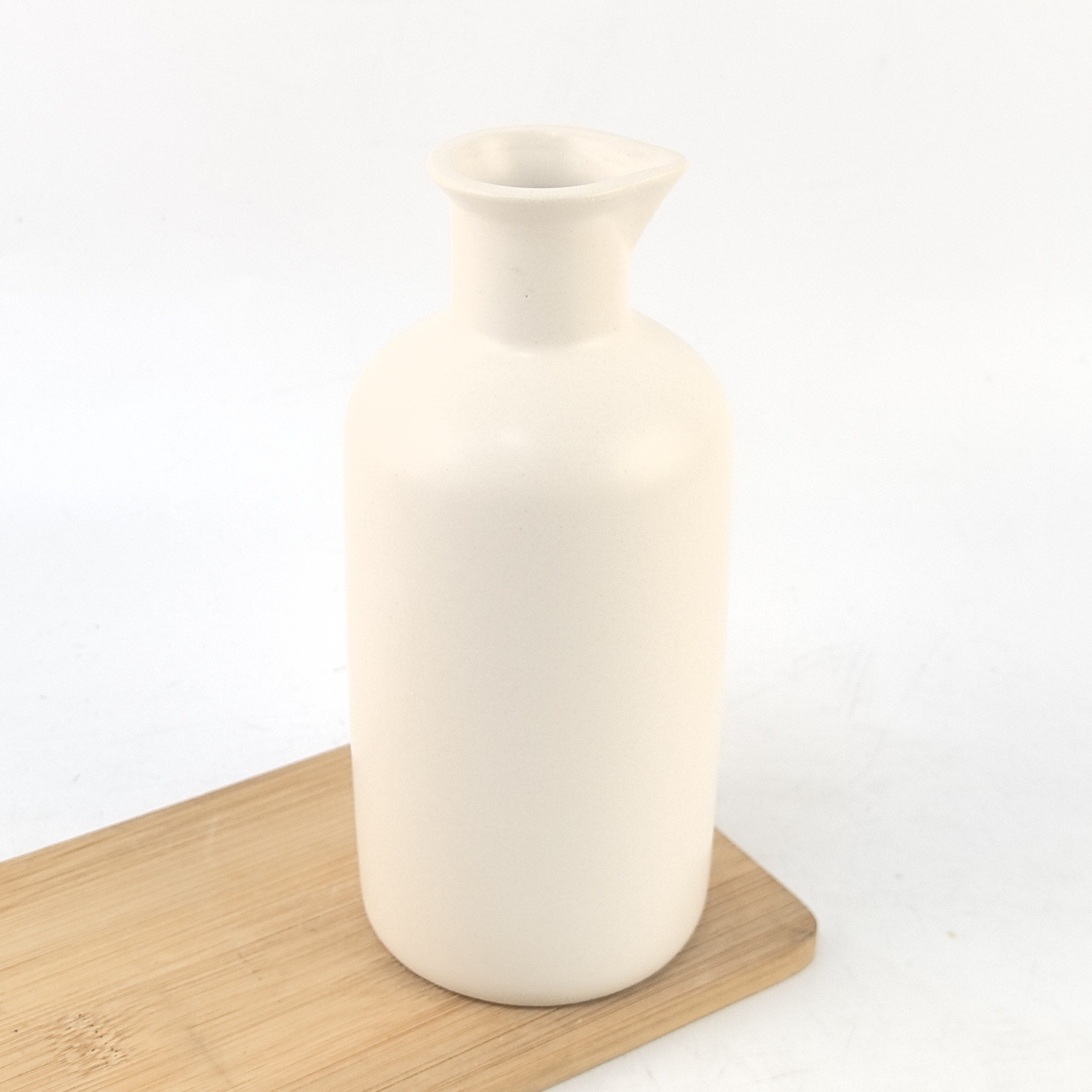 2024 nuevo estilo moderno minimalista cocina casera cerámica botella de aceite olla de aceite salsa de soja vinagre condimento sub-embotellado logotipo personalizado