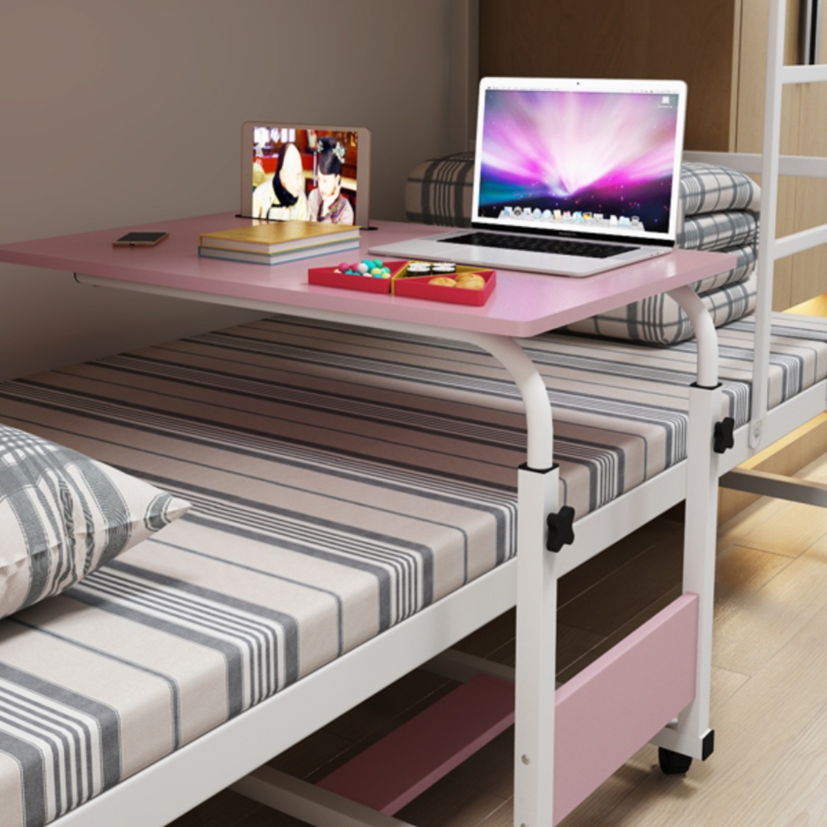 Mesa de lado de la cama Mesa de computadora portátil Mesa de dormitorio doméstica Mesa de elevación de lado de la cama Mesa móvil Dormitorio Mesa de escritorio perezosa