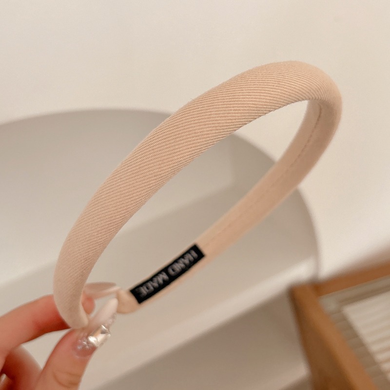 Diadema fina de color café de otoño e invierno para mujer 2025 nueva diadema de lavado de cara de cabello sensible a la presión de alta calidad, parte superior del cráneo alto, tocado de paquete de cabello antideslizante