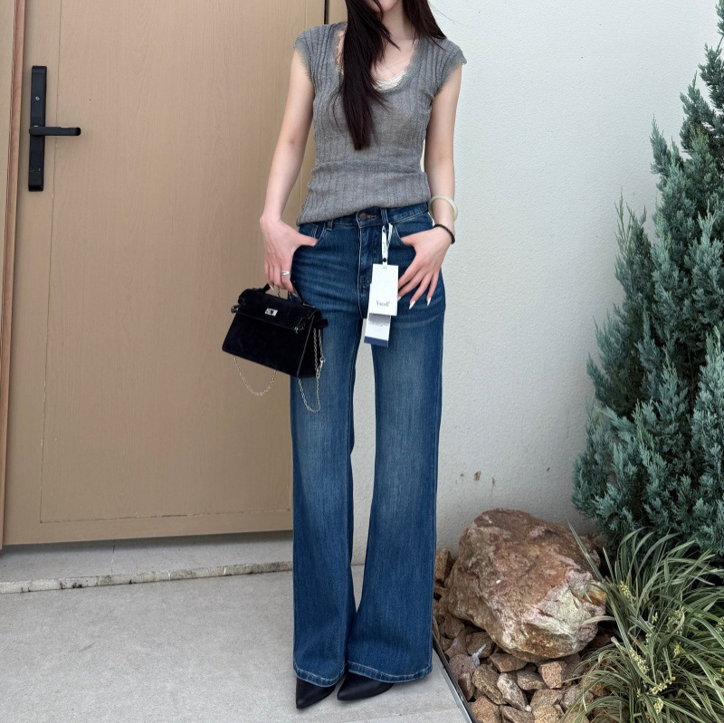 Autumn and winter flared pants, not tight-fitting, high-waisted straight jeans for women, loose and slimming, suitable for petite figures