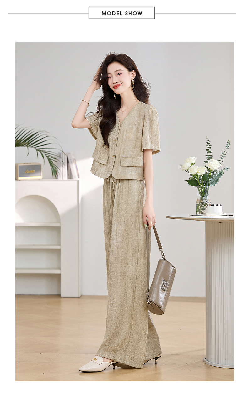 Bộ đồ công sở nữ mùa hè áo vest nhỏ phối quần ống rộng hai mảnh HE9837 — Màu hồng, Màu Kaki chi tiết 9