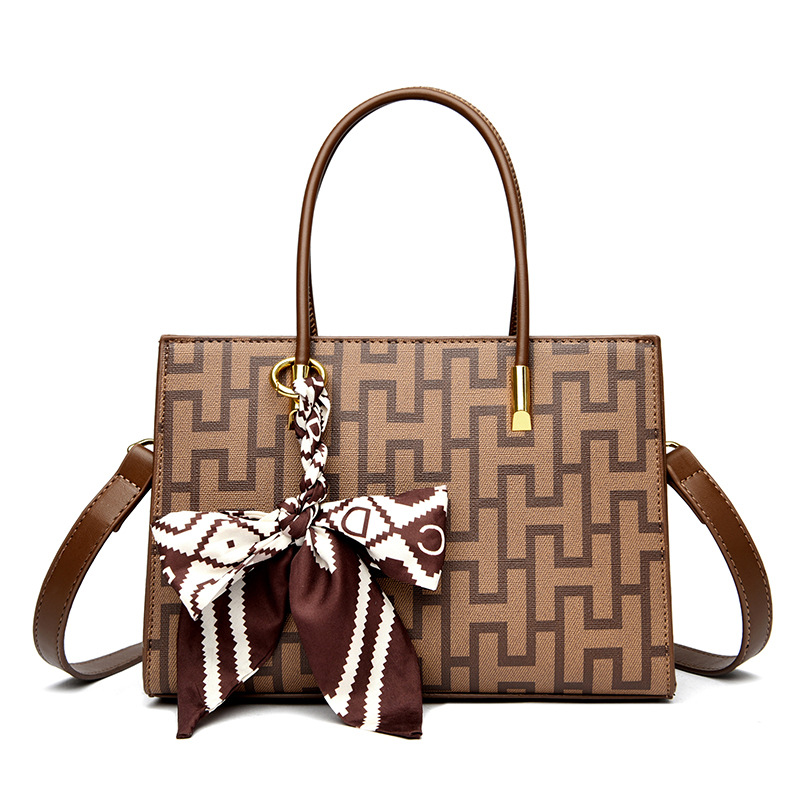 Bolso de hombro de gran capacidad de mujer de lujo ligero bolso de mano de cuero de moda bolso especial europeo retro bolso de tramo inclinado al por mayor