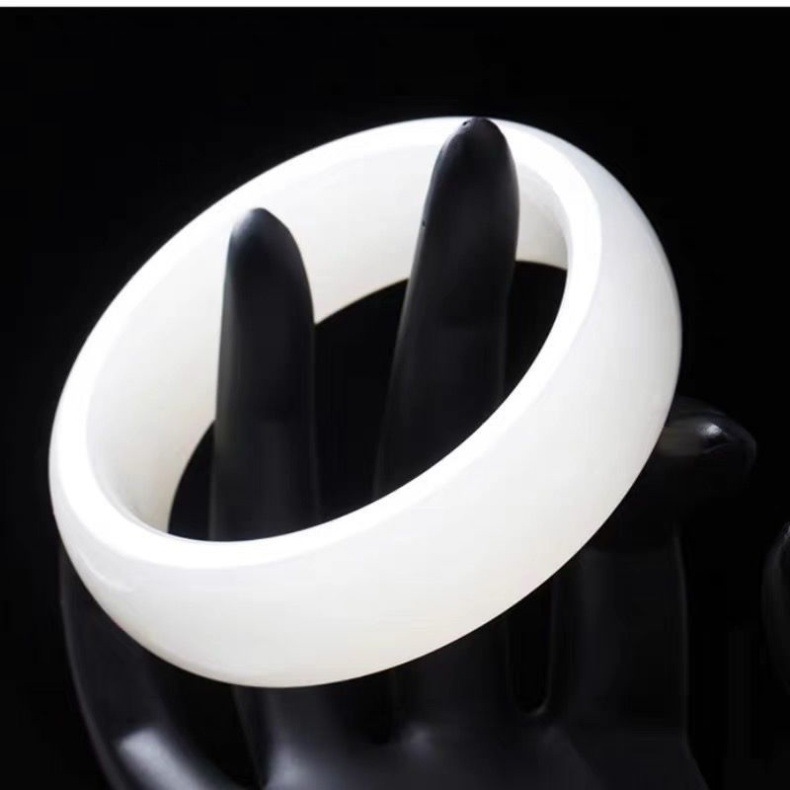 Vòng tay ngọc Hetian Tân Cương màu trắng xanh nhạt, đường kính trong 53–62 mm — [Kích thước trung bình] Kiểu dáng thông thường màu trắng béo mutton là kiểu duy nhất trong cuộc đời tôi, [Kích thước trung bình] Một trong những mẫu thông thường màu xanh và trắng duy nhất là một mẫu trọn đời chi tiết 6