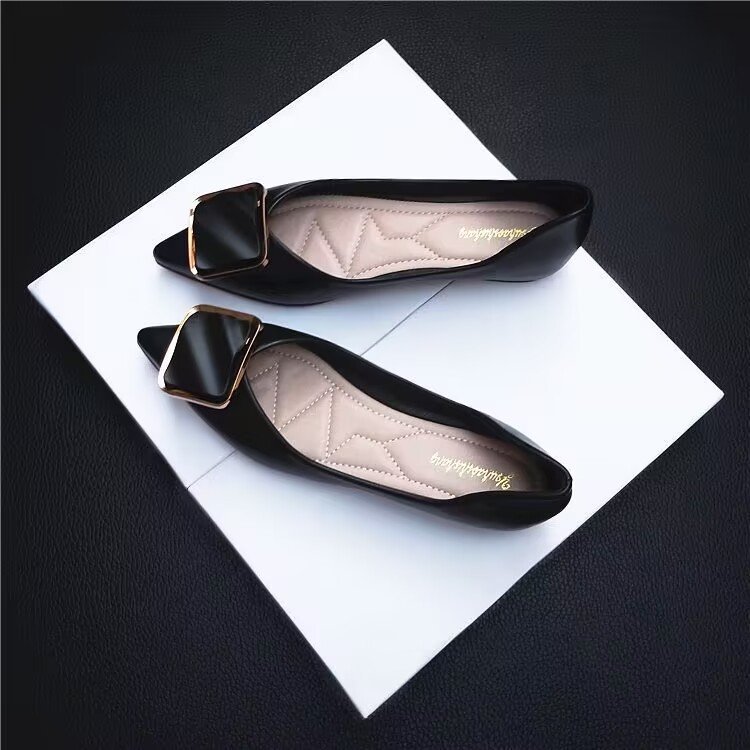 Zapatos nuevos de primavera zapatos planos de una sola capa del todo-fósforo para las mujeres de Punta puntiaguda celebridad de Internet boca baja moda de vanguardia bombas de fondo suave zapatos de guisantes para las mujeres