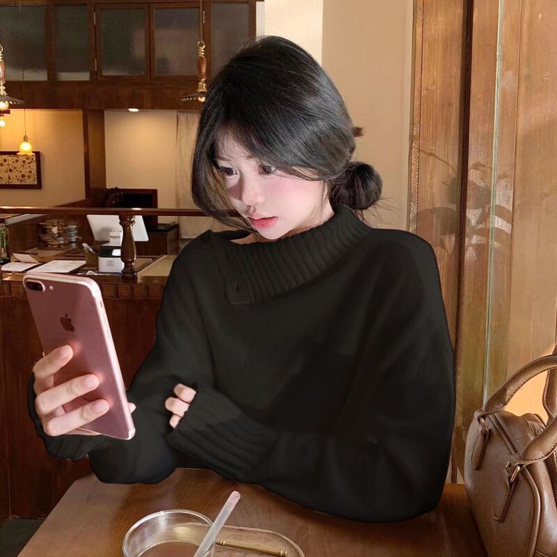 慵懒风设计感高领毛衣女秋冬宽松外穿软糯奶呼呼套头白色上衣|undefined