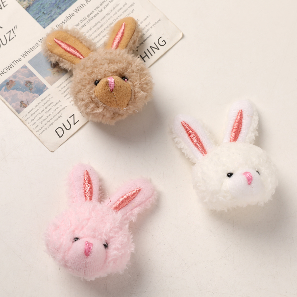 秋冬毛絨絨卡通可愛刺繡小兔子DIY胸針鑰匙鏈手機鏈包包掛件配件