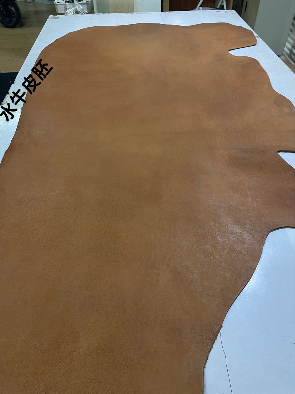 頭层水牛牛皮真皮皮料 厚度4.8-5.6不等 零售批发一体现货供应