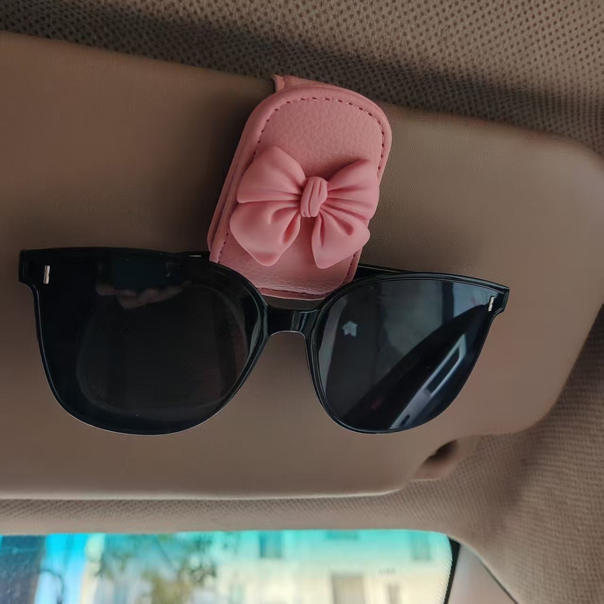 Cross-Border Simple Bow-Knot Pu Leather Car Glasses Holder Car Sun Visor Sunglasses Storage Clip Magnetic Glasses Clip