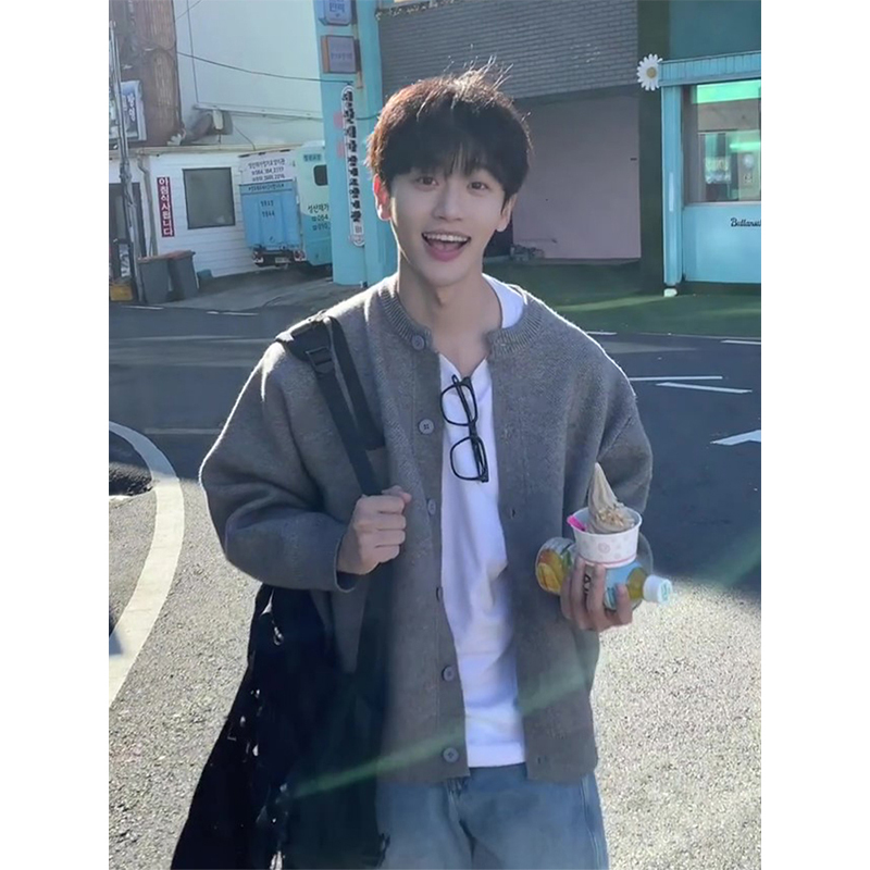 Wholesale New Pure Color Round Neck Jacket Men's Retro Cleanfit Loose Trendyy Casual Relaxed Knitted Cardigan