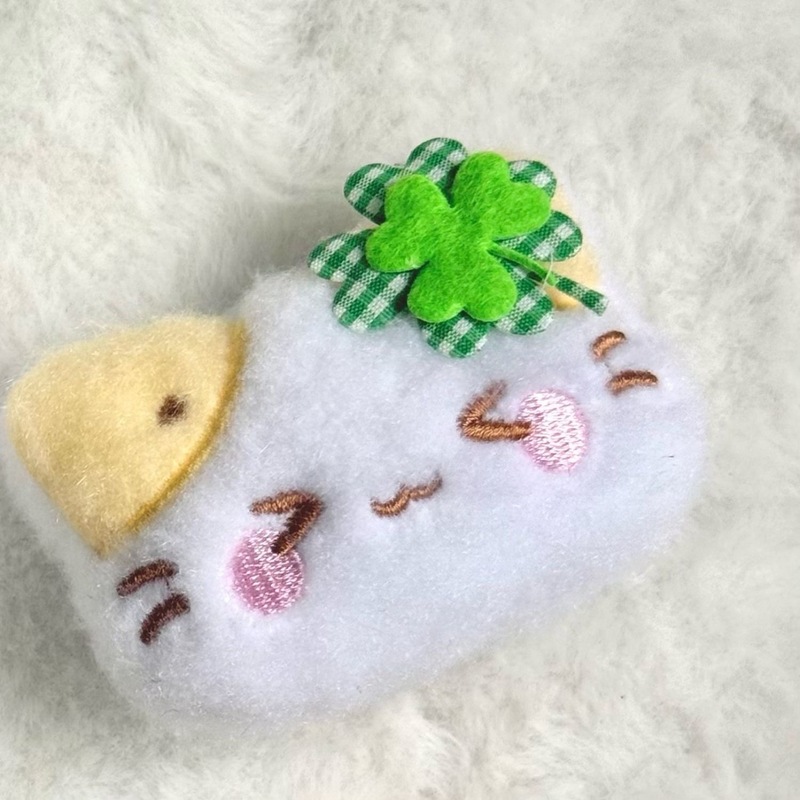 自制棉花猫咪四叶草卡通可爱萌公仔少女心胸针发夹学生钥匙扣礼物|undefined