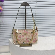 �W�����ƿ羳��ԭ�¿�Ů��C���錢�������ϻ�Ҹ�°�����С����