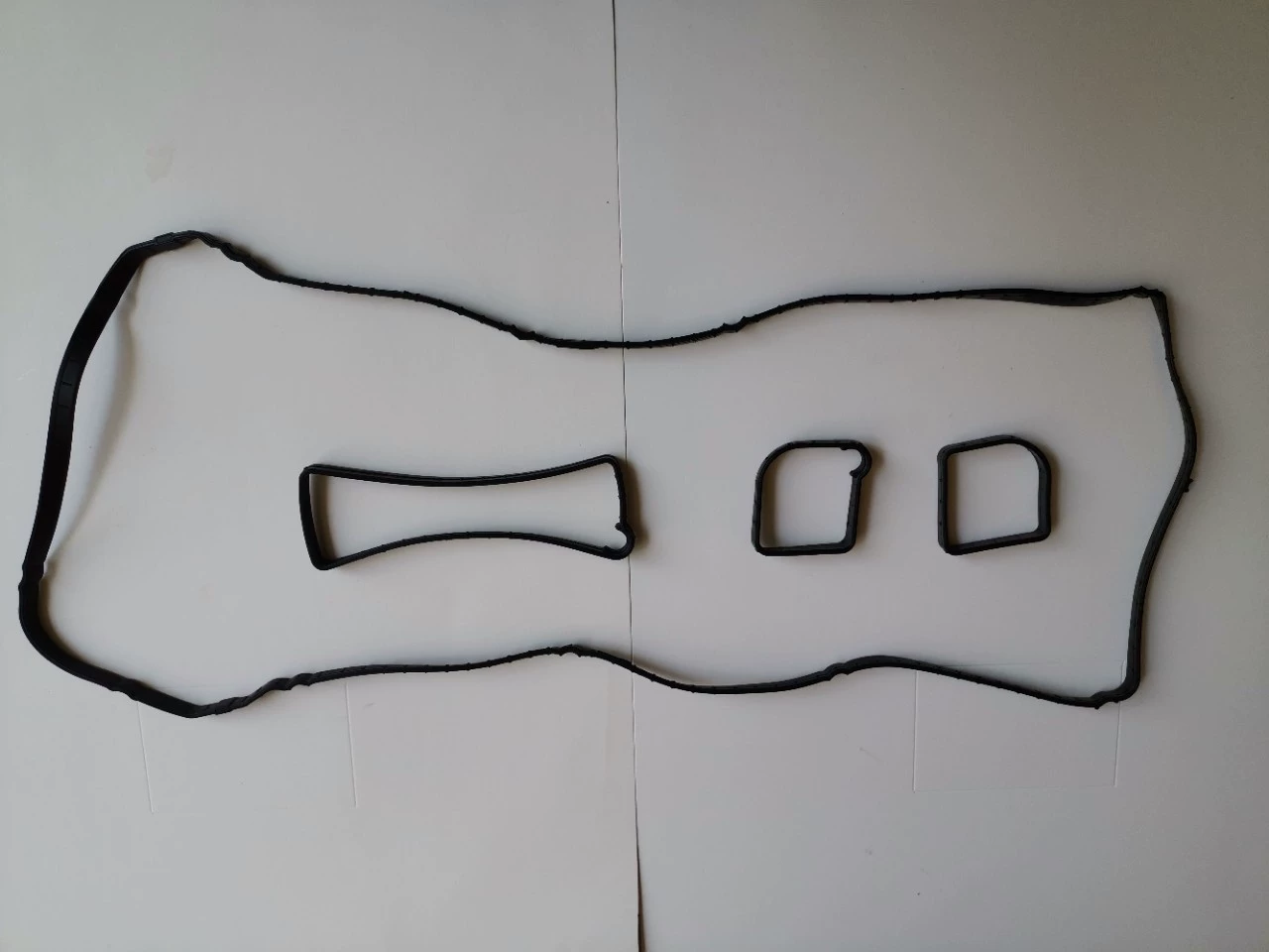 Подходит для прокладки клапанной крышки двигателя Ford Mondeo Focus, качество Тайваня.