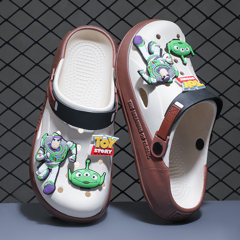 Eva hueco hueco zapatos para hombres cruzados verano 2025 nuevas zapatillas de playa antideslizantes de fondo grueso al aire libre verano