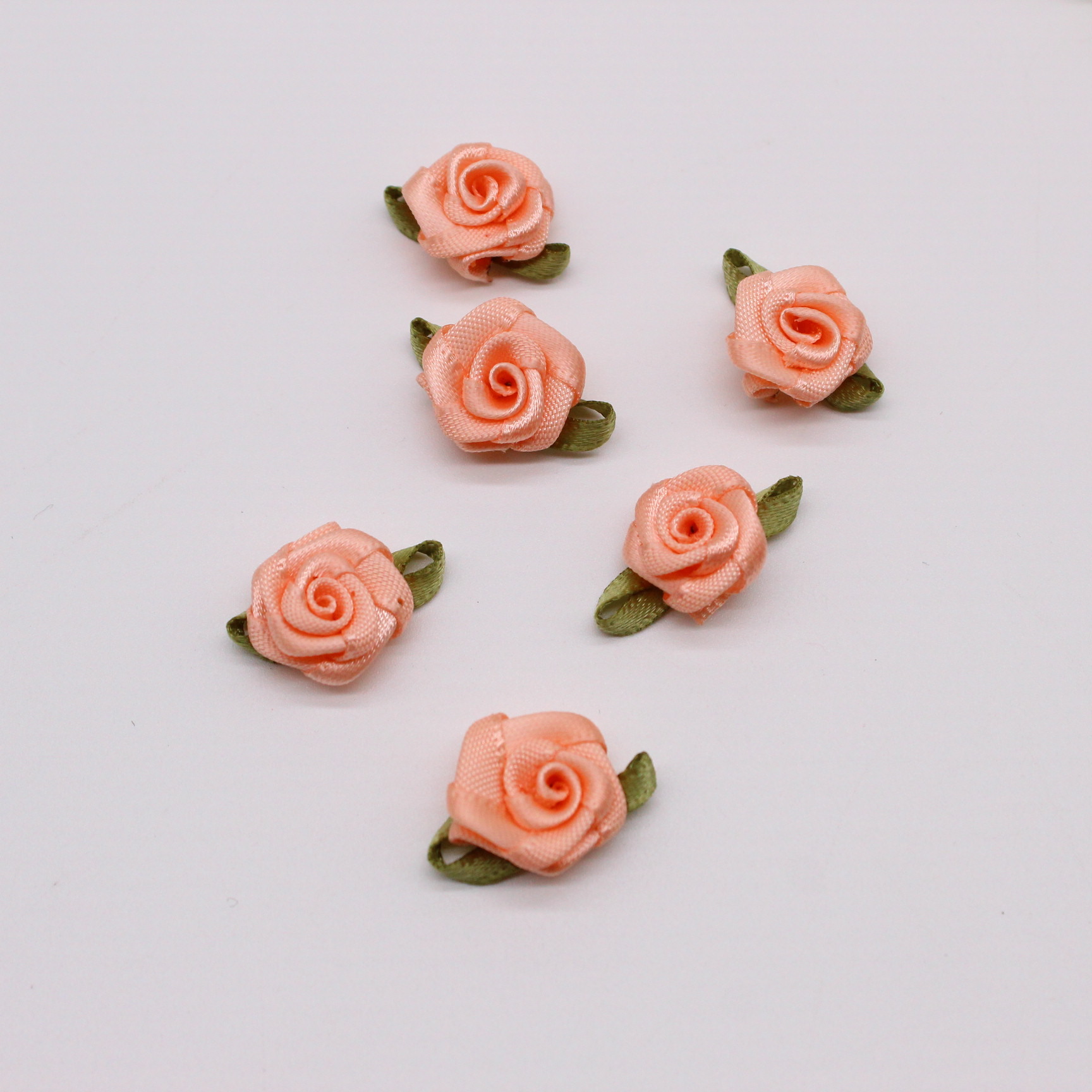 �ֻ������� ͷ���ֹ�DIYСõ�廨����װ�θ��������ɫС����