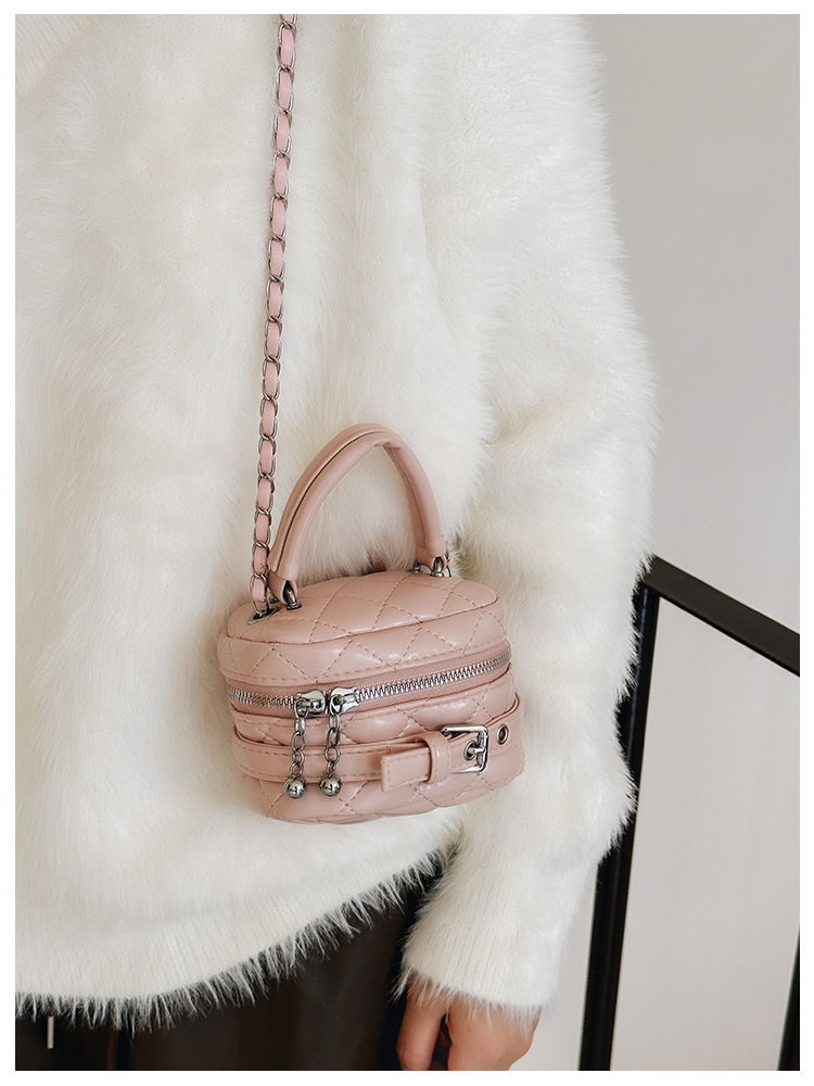 175g Weight Sewing Thread Fashion Element Zipper Closure Type Single Shoulder Strap Strap Type Shoulder Bag Bags Type Daily, Shopping Occasion pu Material Lingge Pattern All Seasons Season Girl'S Gender Basic Style Square Shape Girl'S Pu Lingge Basic Sewing Thread Square Zipper Shoulder Bag 4