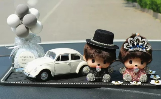 Decoración de coche de pareja, decoración de coche, suministros de coche creativos, consola central de Daquan, resina simple