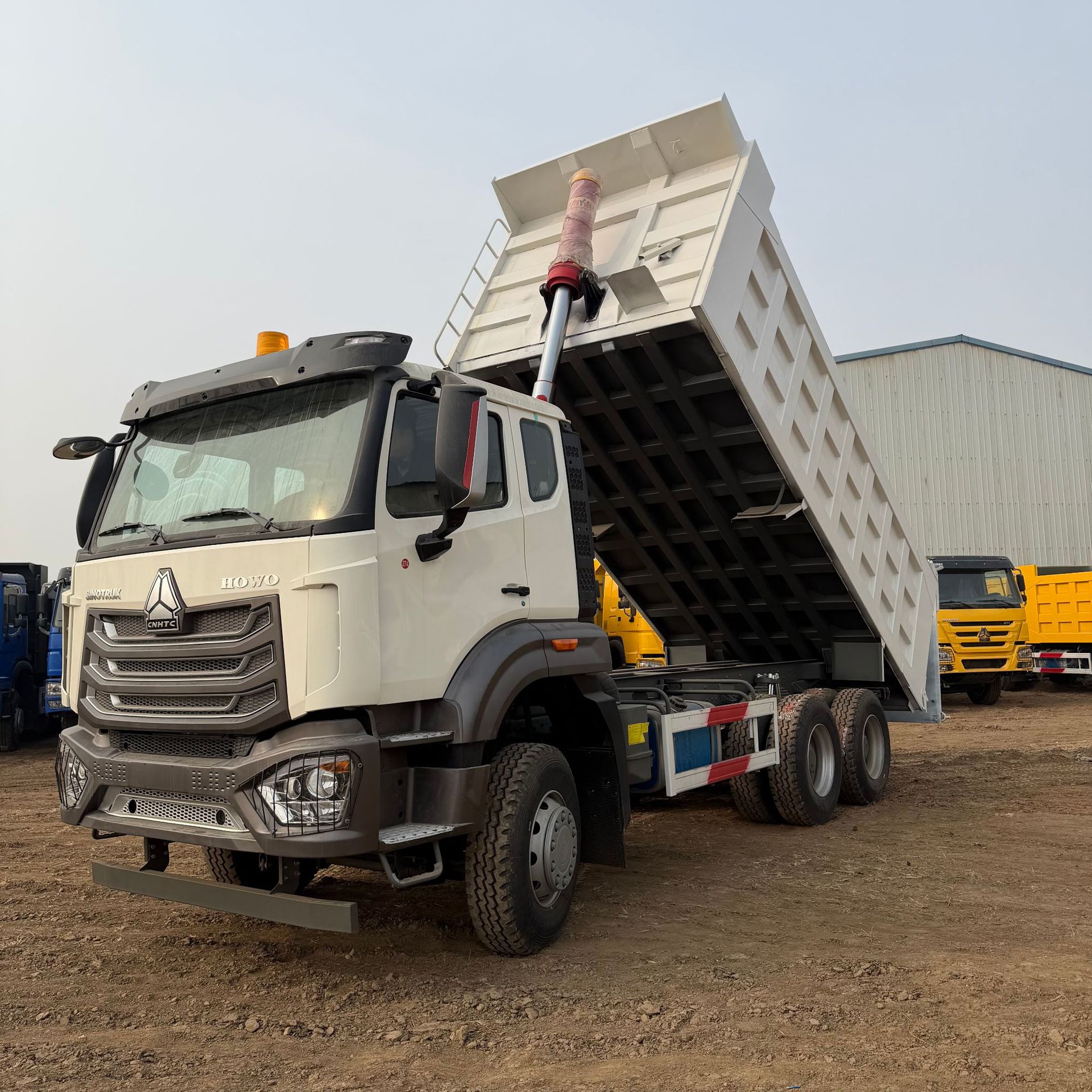 Howo Nx 6*4 Drive Dump Truck, Mining Dump Truck, Mining Special Vehicle, Mining Customization