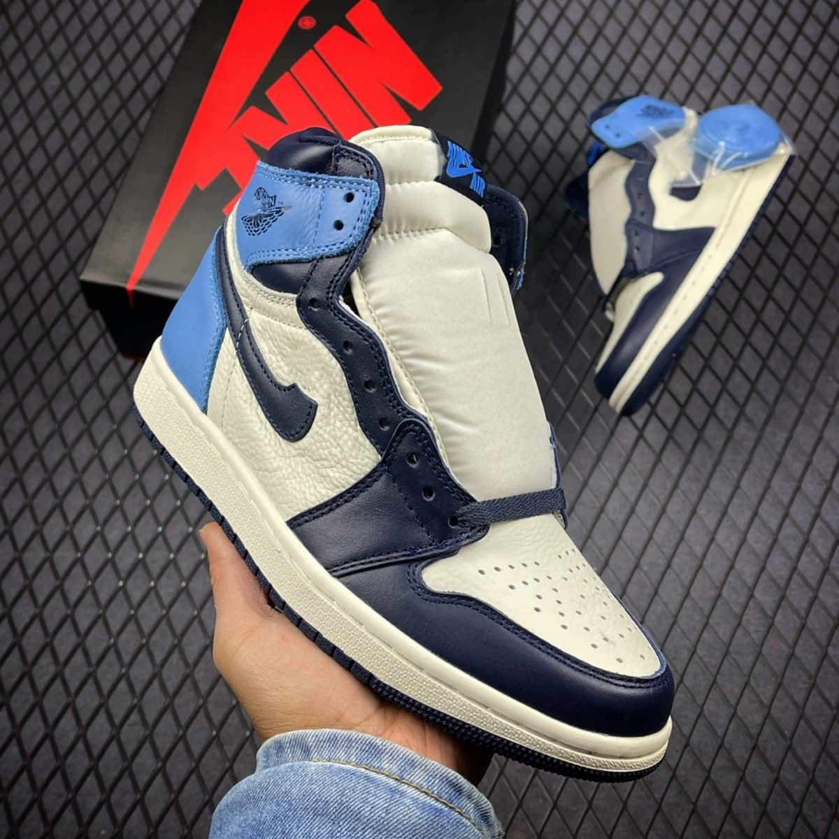 Putian Pure Original Aj1 Basketball Shoes Joe 1 High-Top Black and White Panda Chicago Buckle Men's and Women's Sports Shoes Casual Sneakers Putian Pure Original Aj1 Basketball Shoes Joe 1 High-Top Black and White Panda Chicago Buckle Men's and Women's Sports Shoes Casual Sneakers