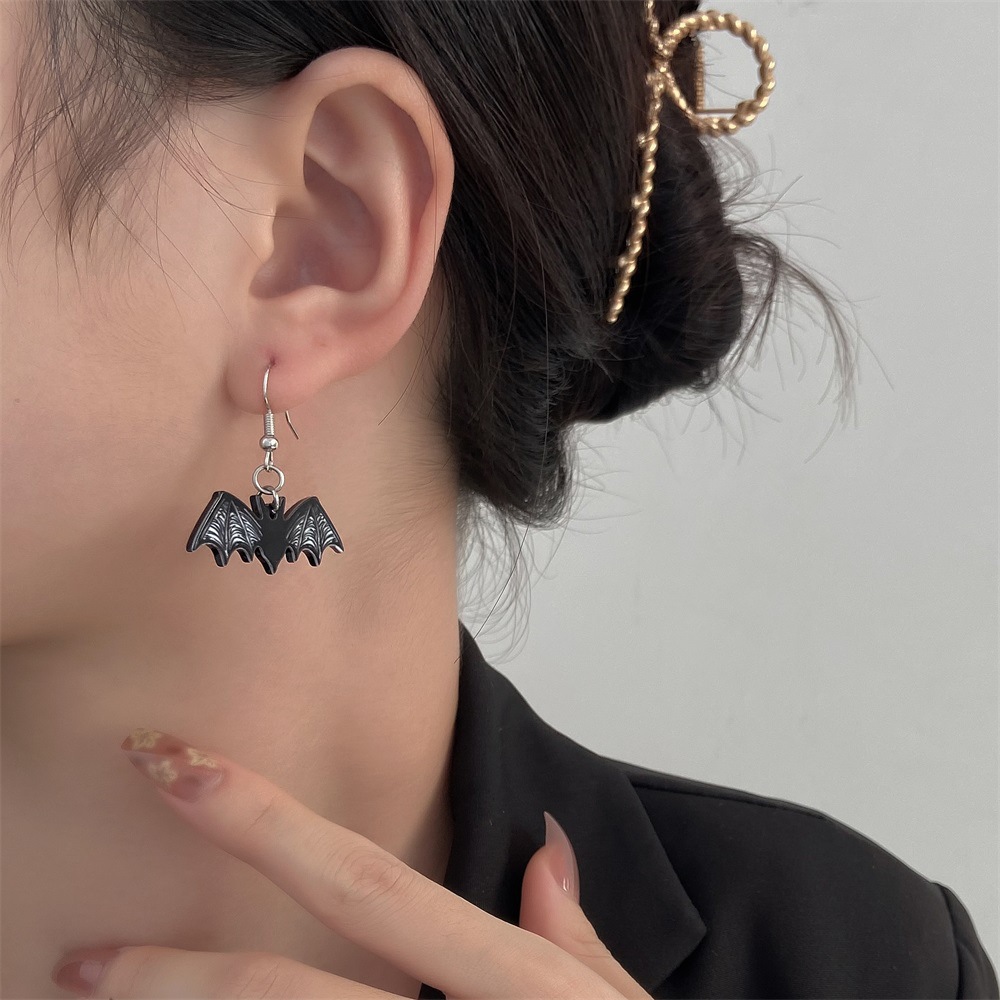 New Halloween Earring Series Bat Skull Acrylic Stud Trendy Women Dark Personality Unique Earrings_voghion.com