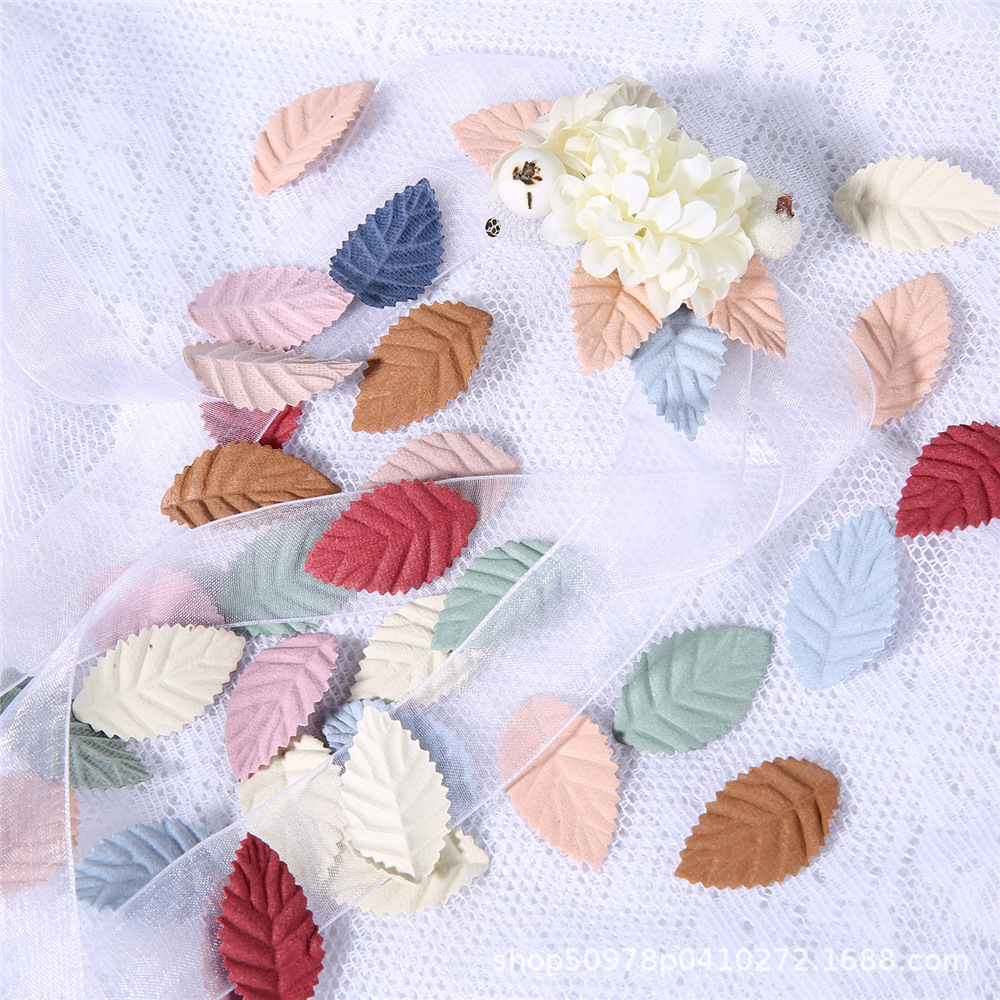 Realistic silk small golden hair accessory