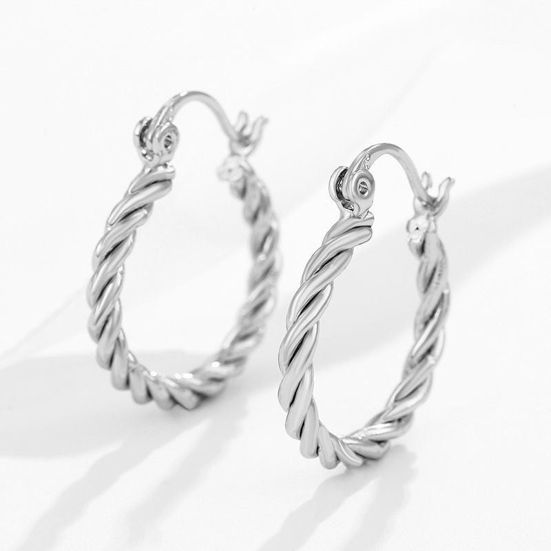 Pendientes de anillo de giro de joyería de xupe pendientes europeos y americanos transfronterizos personalidad simple temperamento ins pendientes retro dulce fresco pendientes