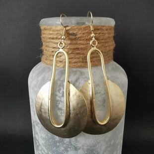 Yingqi cross-border retro simple fashion geometric exaggerated earrings arc distressed boutique earrings